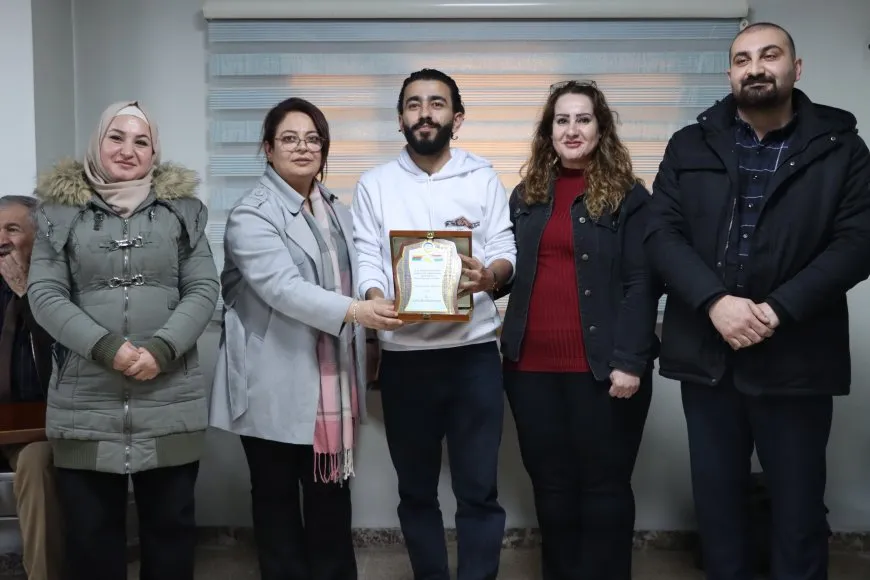 Desteya Tenduristiyê û Heyva Sor bijîşkên Başûr xelat kirin