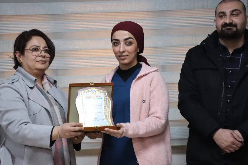 Desteya Tenduristiyê û Heyva Sor bijîşkên Başûr xelat kirin