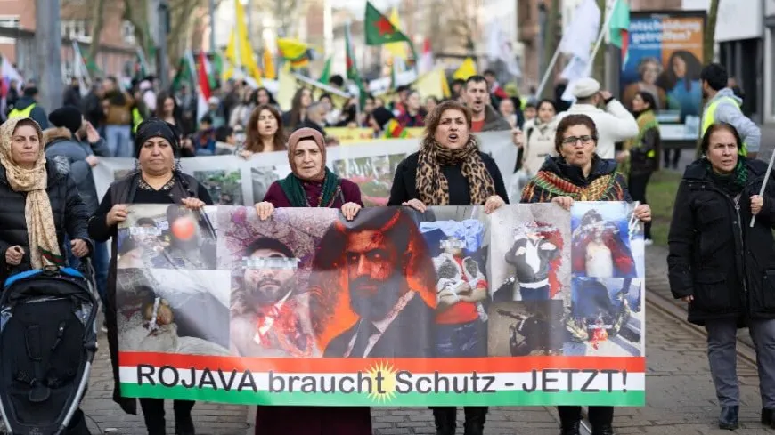   Bi deh hezaran kes ji bo Rojava li qadan bû