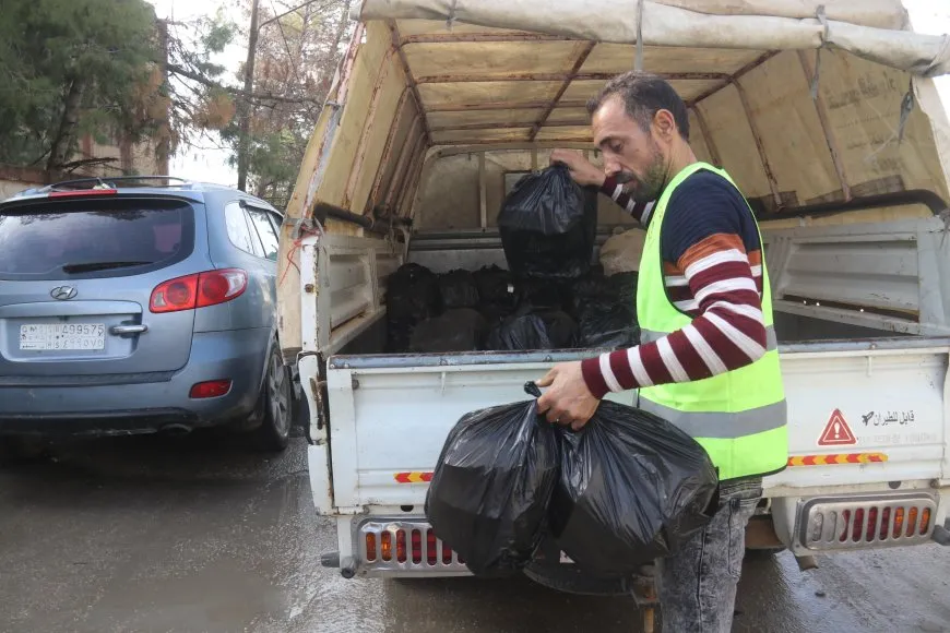 Li Amûdê çalakiyên kêfxweşî û amadekirina xwarinê ji bo koçberan didomin