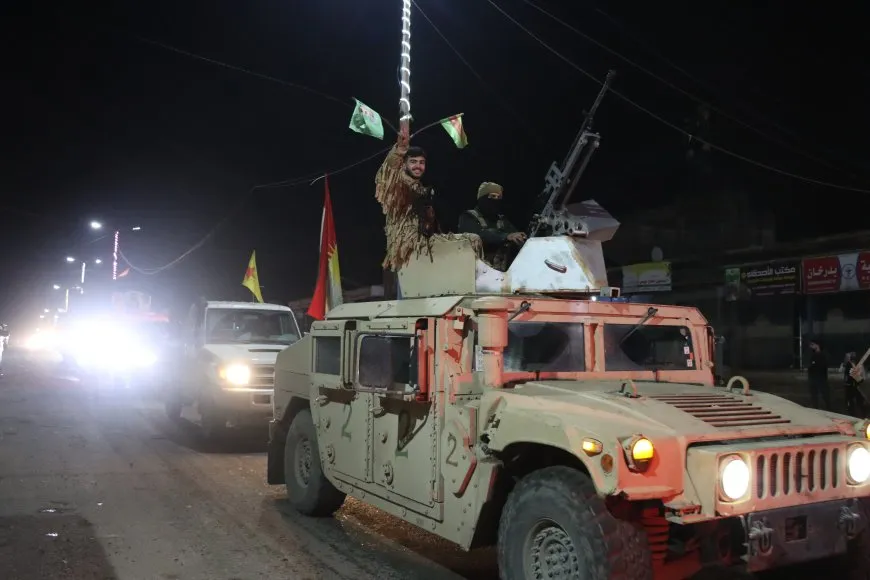 Gelê Rojava ji bo parastina destkeftiyên şoreşê xwe birêxistin kiriye