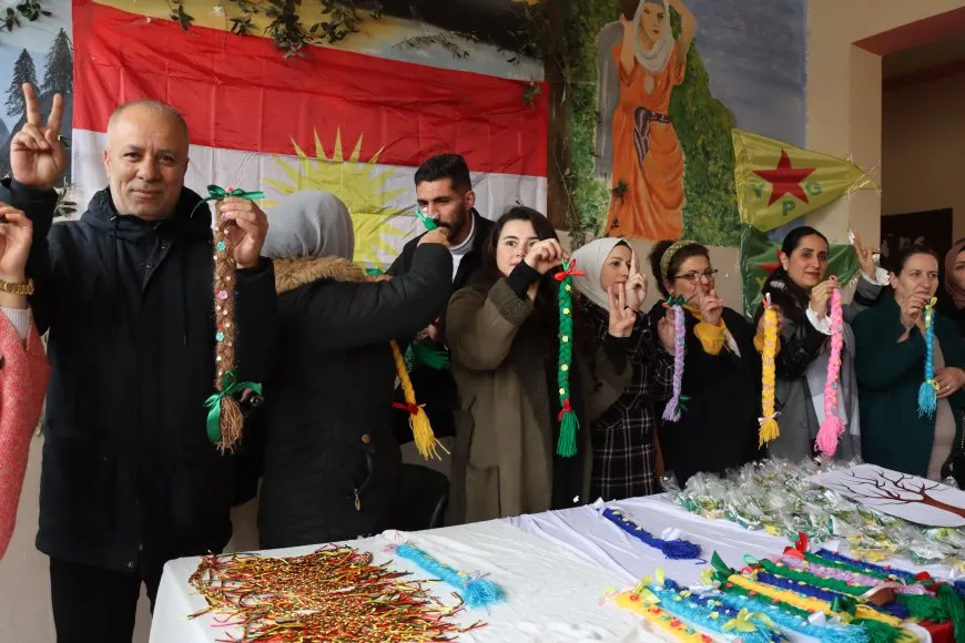 Mamosteyan diyarî li zarokên koçber belav kirin