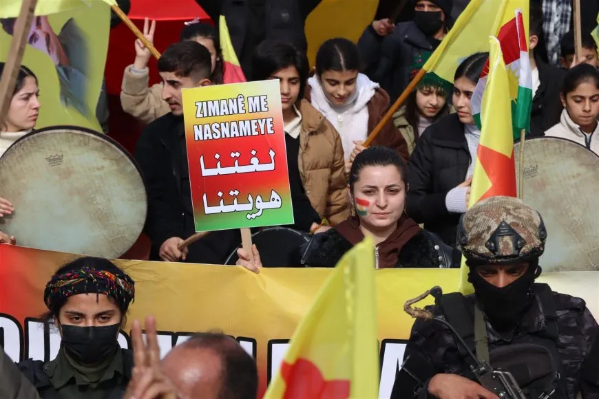 Li 3 bajaran meş: Divê mafên Kurdan di destûrê de werin parastin