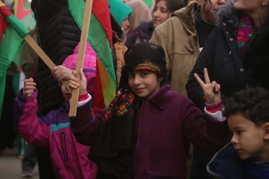 Li 3 bajaran meş: Divê mafên Kurdan di destûrê de werin parastin