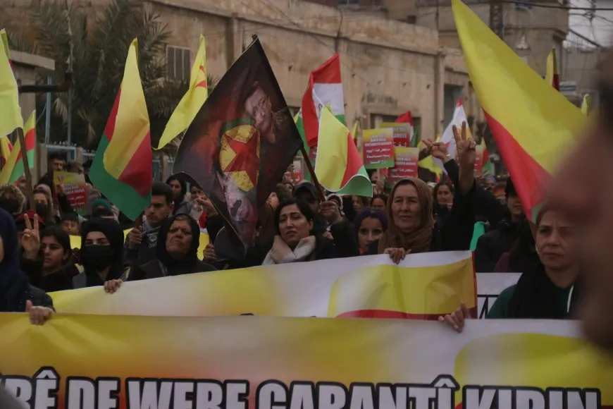 Li 3 bajaran meş: Divê mafên Kurdan di destûrê de werin parastin