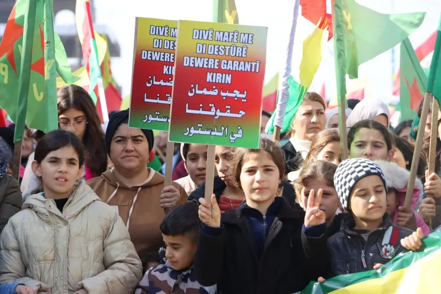 Li 3 bajaran meş: Divê mafên Kurdan di destûrê de werin parastin