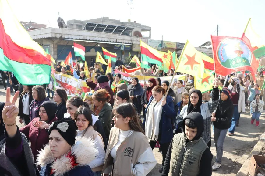 Li 3 bajaran meş: Divê mafên Kurdan di destûrê de werin parastin