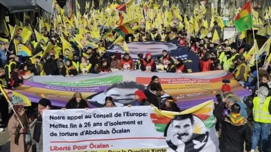 KONGRA-GEL ji bo meşa li Strasbourgê banga 'tevlîbûna xurt' kir