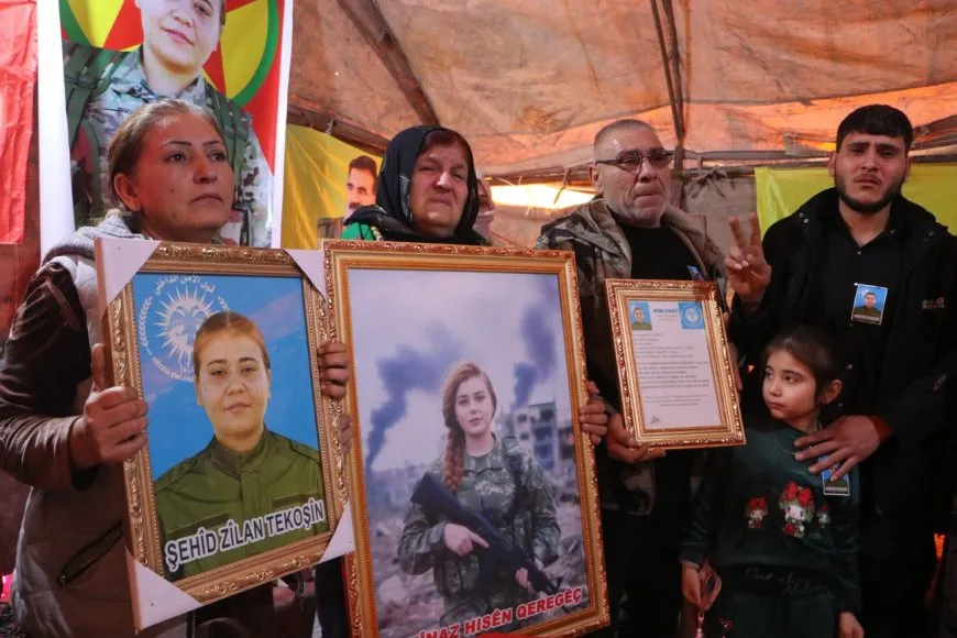 Koçberên Serêkaniyê ji bo şehîdeke berxwedana Şêxmeqsûdê merasîm li dar xist