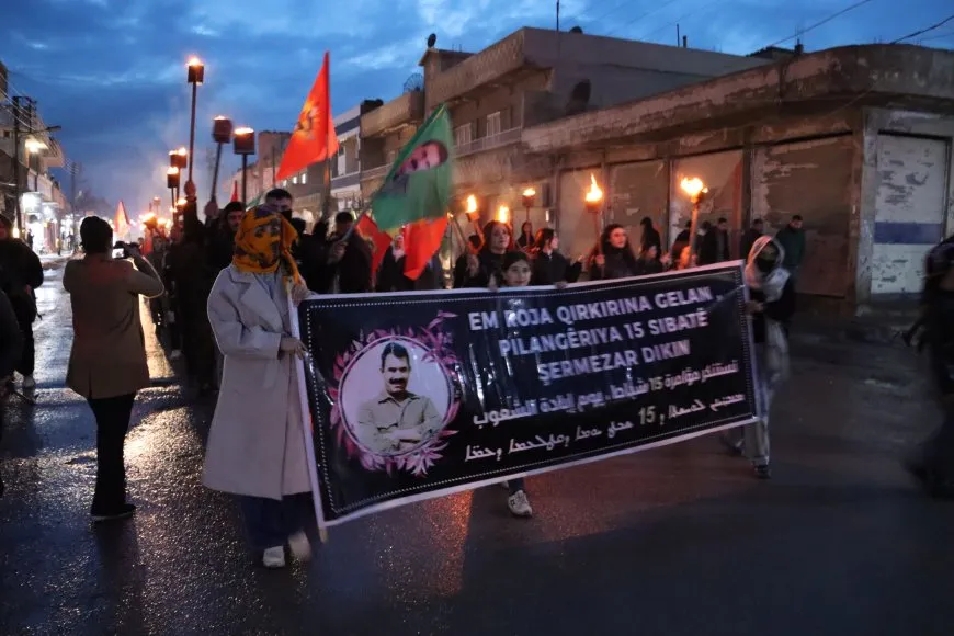 Ciwanên Tirbespiyê bi meşekê komplpoya 15`ê Sibatê şermezar kir