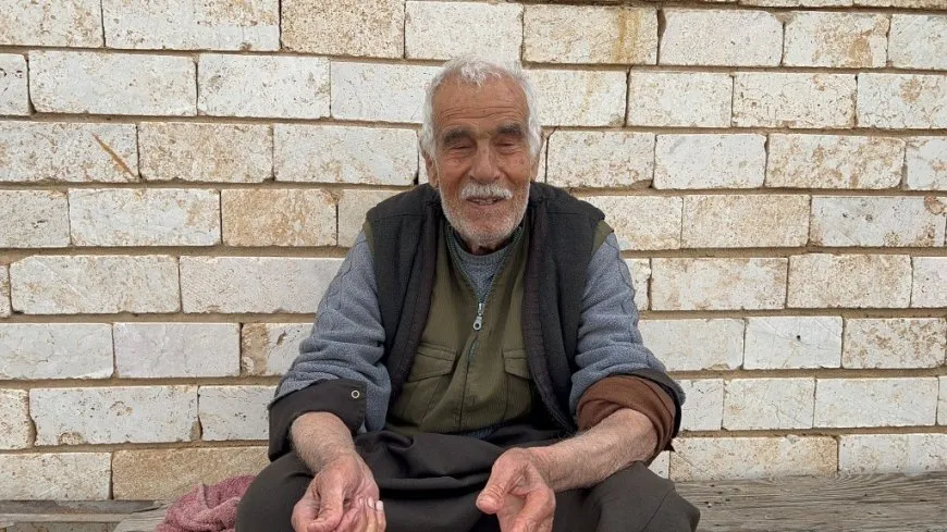 Şêniyên gundê Îtwêran ê Kobanê li hember dorpêçê li ber xwe didin