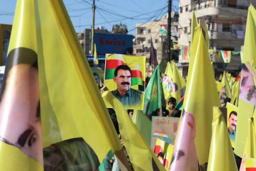 Bi deh hezaran gelê Qamişloyê berxwedana Îmralî silav kir
