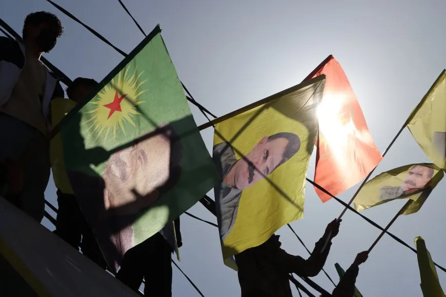 Bi deh hezaran gelê Qamişloyê berxwedana Îmralî silav kir