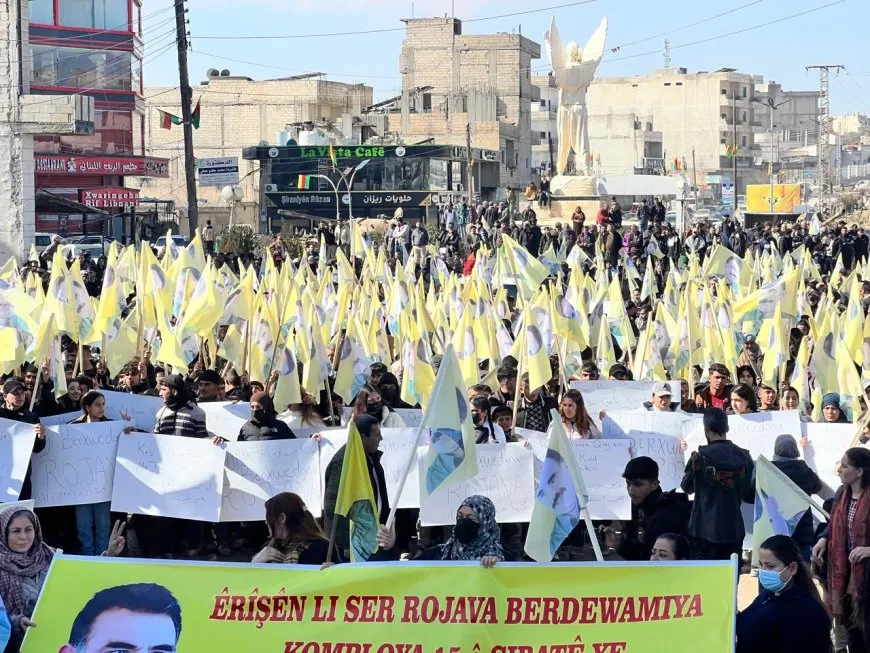 Kobanê peyama xwe da: Bê Serok jiyan nabe