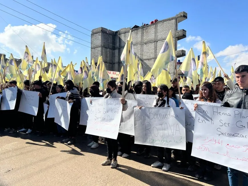 Kobanê peyama xwe da: Bê Serok jiyan nabe