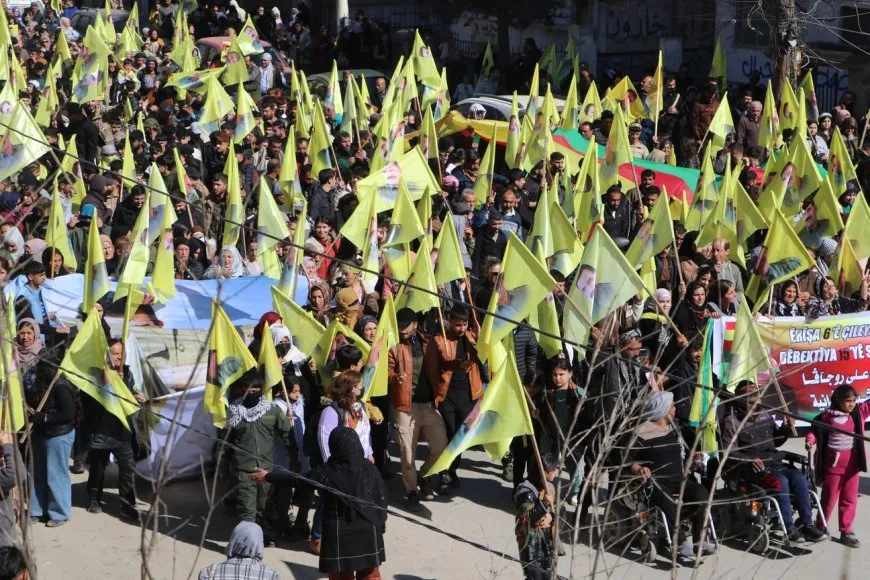Gelê Hesekê komplo şermezar kir û ji  bo azadiya Rêber Abdullah Ocalan daket kolanan