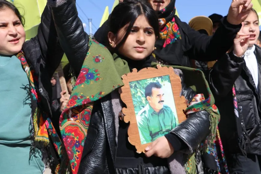 Gelê Hesekê komplo şermezar kir û ji  bo azadiya Rêber Abdullah Ocalan daket kolanan