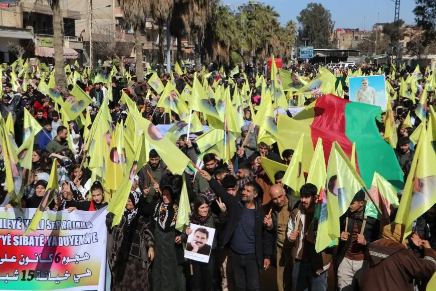 Gelê Hesekê komplo şermezar kir û ji  bo azadiya Rêber Abdullah Ocalan daket kolanan
