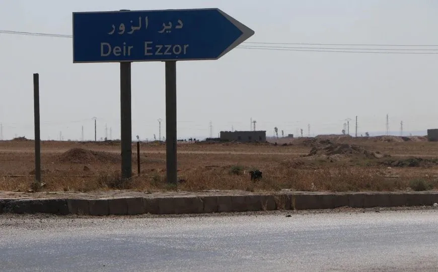 Li Dêrazorê bombeyek teqiya; kesek hat kuştin, 3 jî birîndar bûn