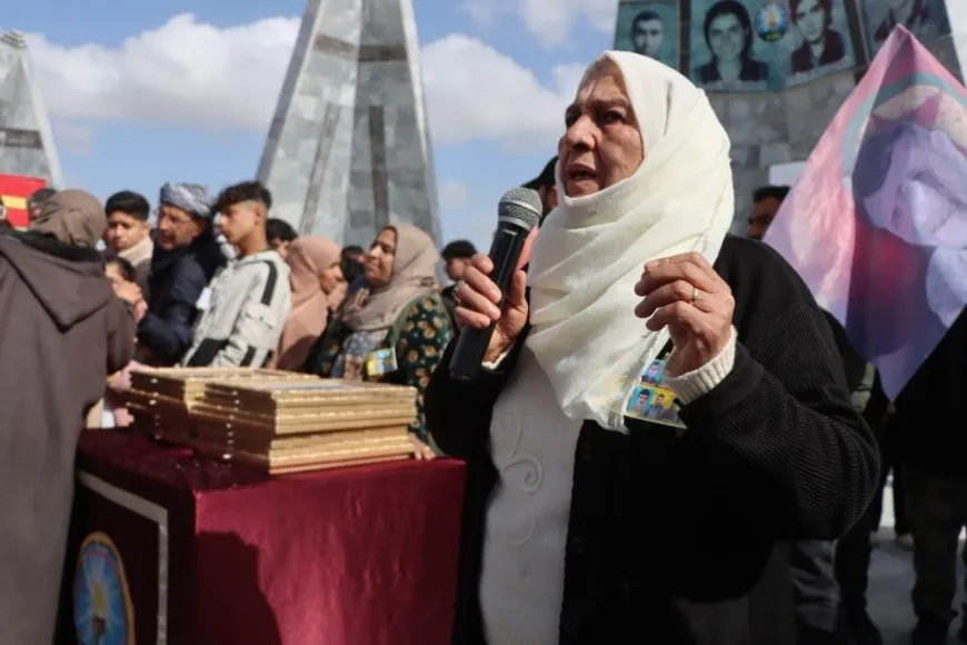 Li Kobanê ji bo 12 cangoriyên azadiyê merasîm hat lidarxistin