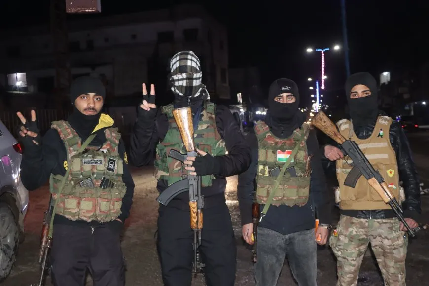 Bi ruhekî komî gelê Rojava bajarên xwe diparêze