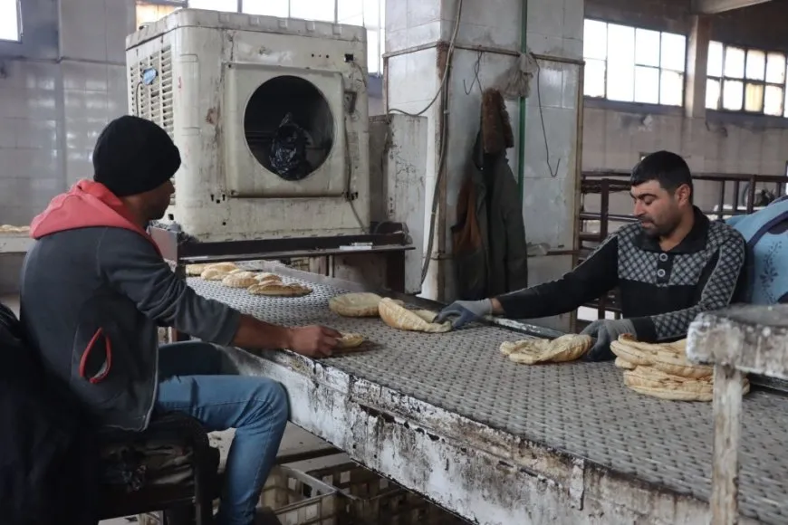 Dorpêça li ser Kobanê didome firneya sereke pêdiviya şêniyan peyda dike
