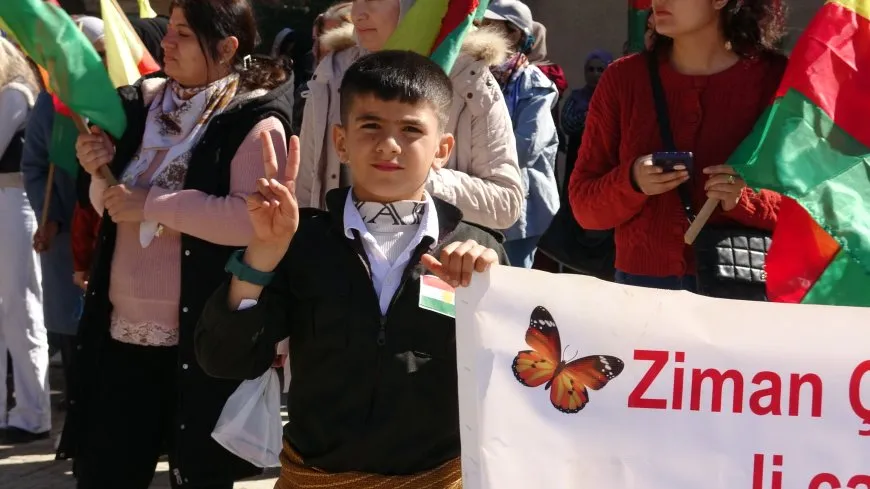 ’Divê mafê perwerdeya bi zimanê dayikê wek mafekî bingehîn bê misogerkirin’