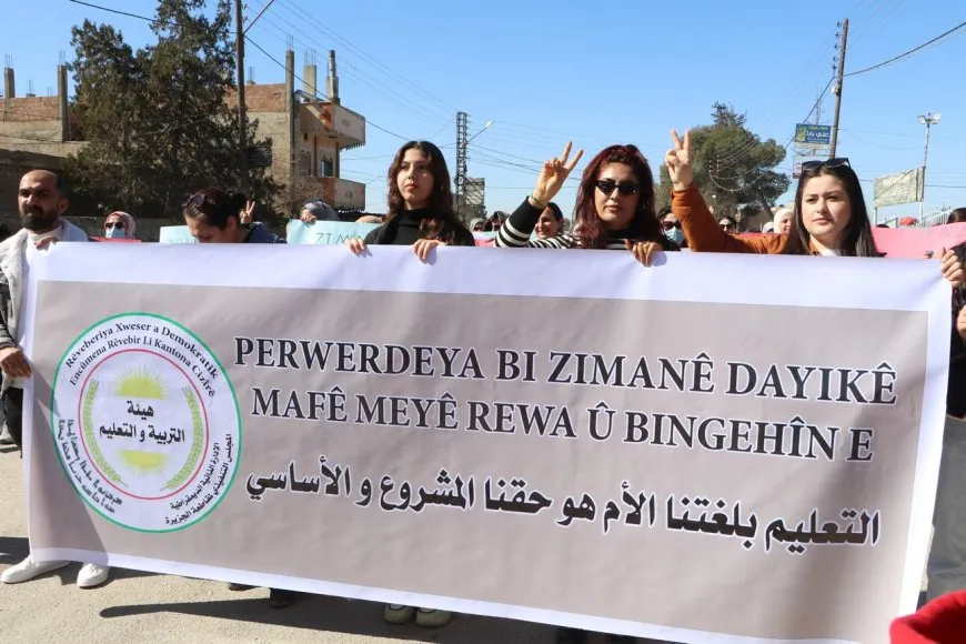 Li 7 bajarên Rojava meşên bi boneya Roja Zimanê Dayikê