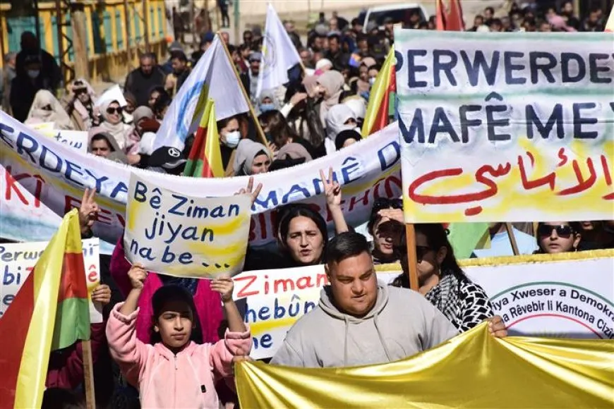 Li 7 bajarên Rojava meşên bi boneya Roja Zimanê Dayikê