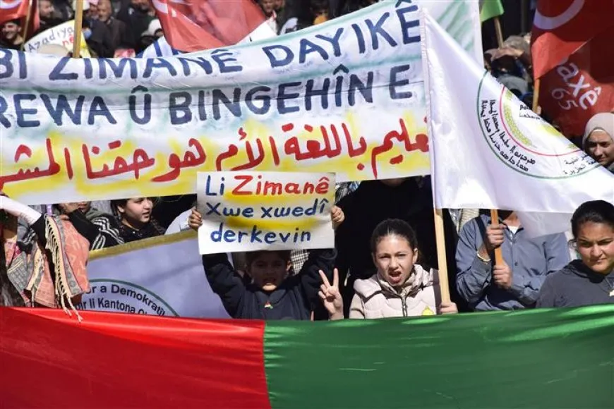 Li 7 bajarên Rojava meşên bi boneya Roja Zimanê Dayikê