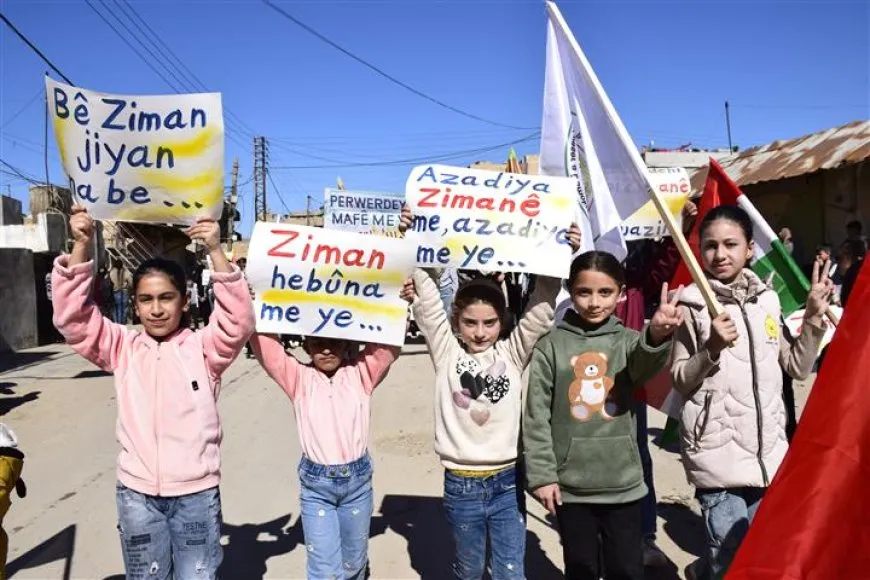 Li 7 bajarên Rojava meşên bi boneya Roja Zimanê Dayikê