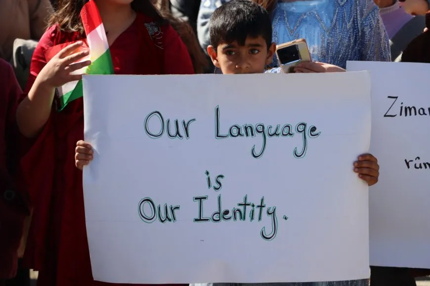 Li 7 bajarên Rojava meşên bi boneya Roja Zimanê Dayikê
