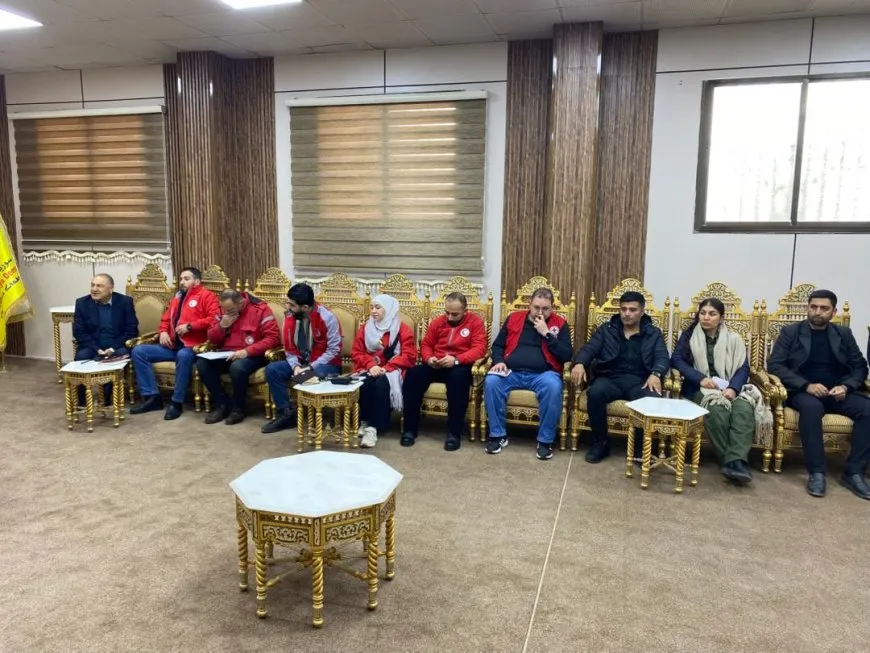 Şandeyeke Xaça Sor û Hevya Sor a Sûriyeyê serdana Kobanê kir