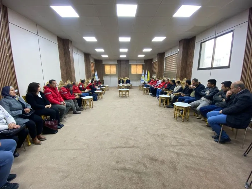 Şandeyeke Xaça Sor û Hevya Sor a Sûriyeyê serdana Kobanê kir