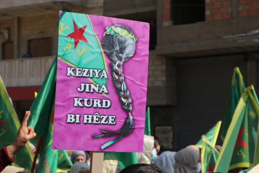 Ji meşa Hesekê peyama "YPJ'ê nasnameya me ye''