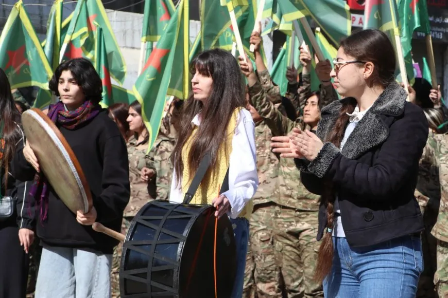Ji meşa Hesekê peyama "YPJ'ê nasnameya me ye''