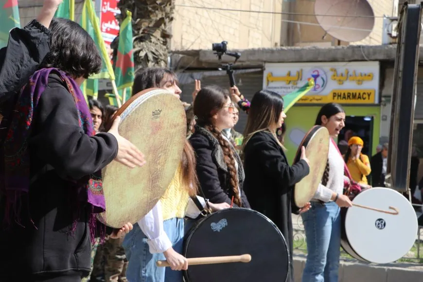 Ji meşa Hesekê peyama "YPJ'ê nasnameya me ye''