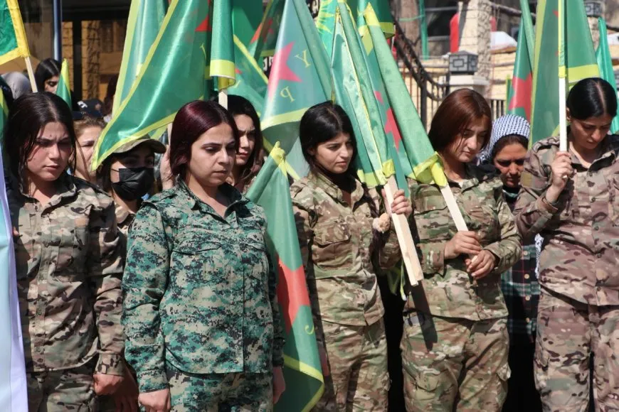 Ji meşa Hesekê peyama "YPJ'ê nasnameya me ye''