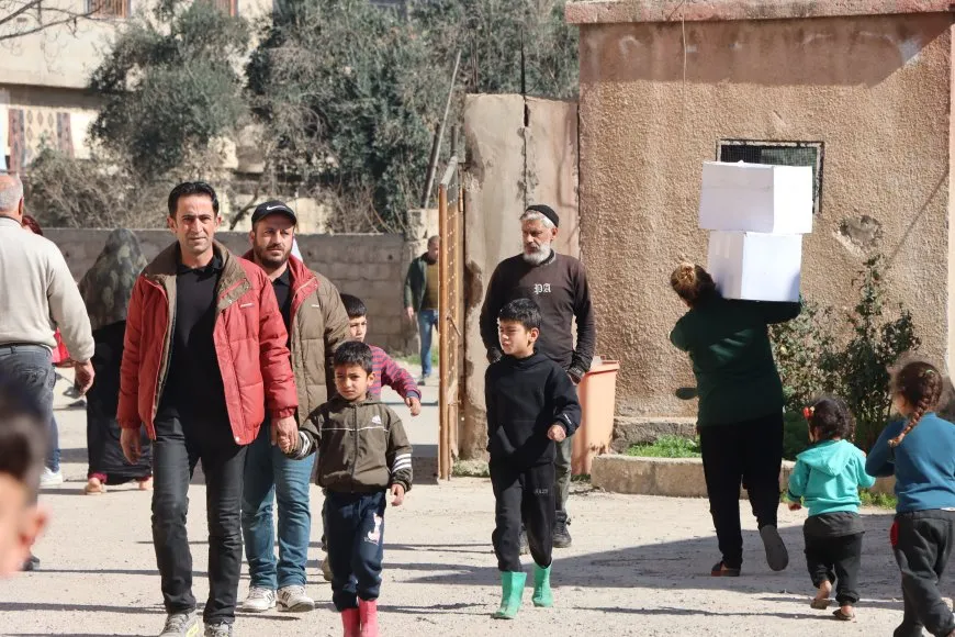750 kamyonên alîkariyê ji bo piştgiriya koçberan gihaştin Rojava