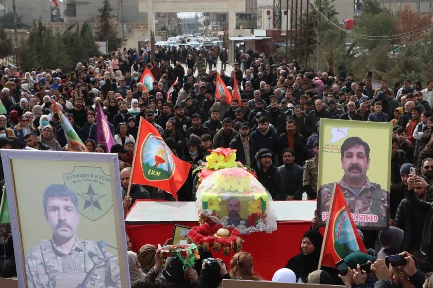 Bi hezaran şêniyên Qamişloyê 6 cangorî bi bîr anîn