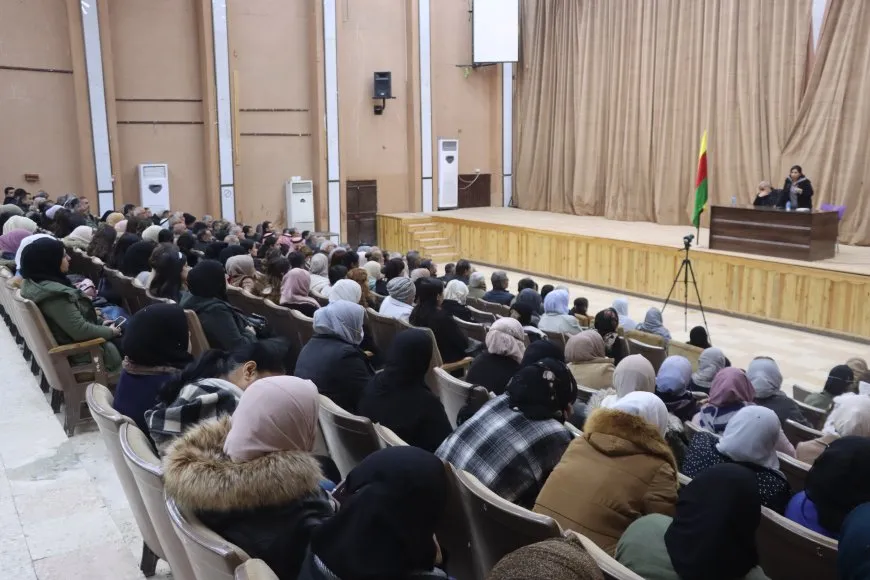 PYD’ê rewşa siyasî ji şêniyên Girkê Legê re şîrove kir