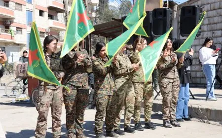 Ji bo pişgiriya YPJ’ê çalakiya hunerî