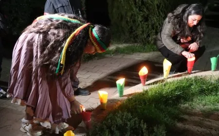 Li Qamişloyê bi boneya 8ˊê Adarê mûm ji bo şehîdên Rojava hatin vêxistin