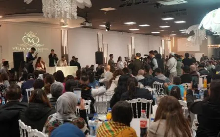 Fermandara YPJ’ê li Berlînê beşdarî civîna gel bû