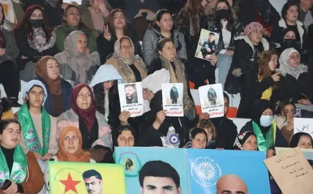 Ji çalakiya li Qamişloyê peyama "Heta berdana dîlgirtiyan têkoşîn'' hate dayîn
