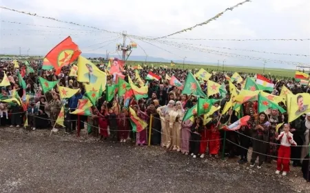 Ji Newroza Dêrik banga lidarxistina kongreya neteweyî