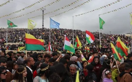 Pîrozbahiya Newrozê ya Kobanê bi dawî bû
