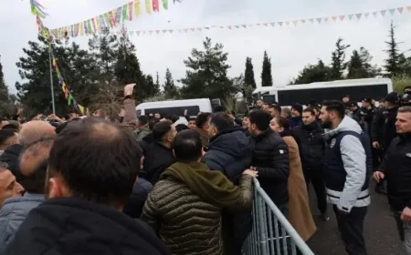 Di Newroza Kocaeliyê de polîsan 8 kes destgîr kirin