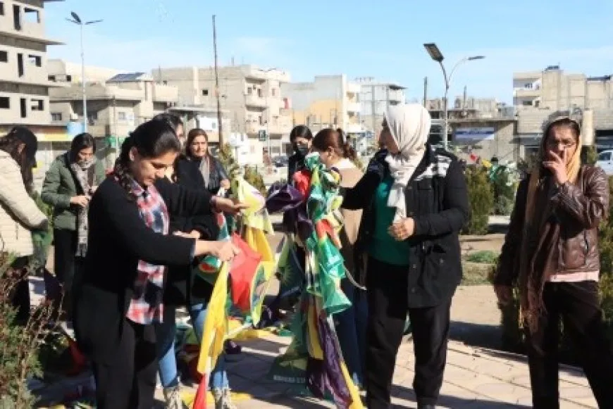 Bi boneya 8'ê Adarê bajar tên xemilandin