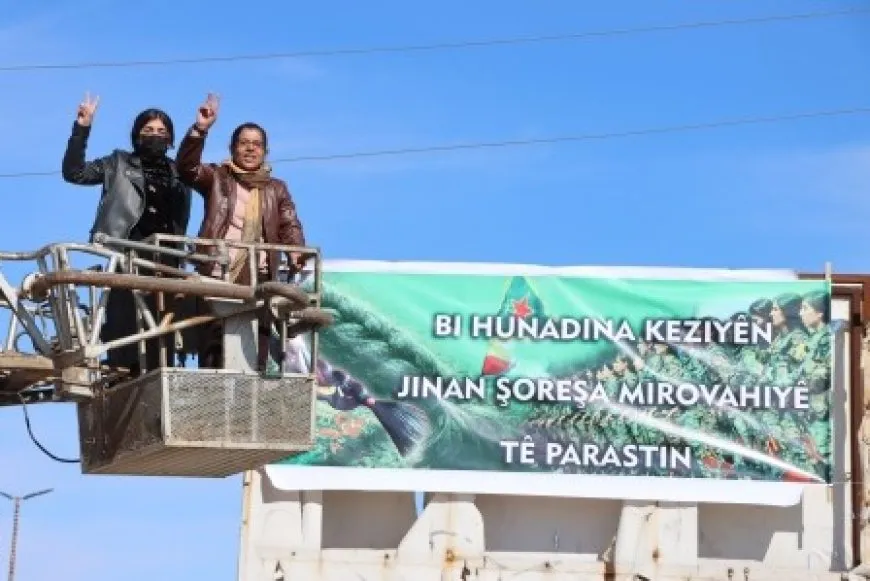Bi boneya 8'ê Adarê bajar tên xemilandin